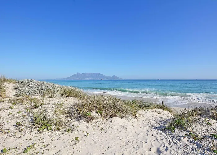 Modern Beachfront Studio- 133 Eden On The Bay